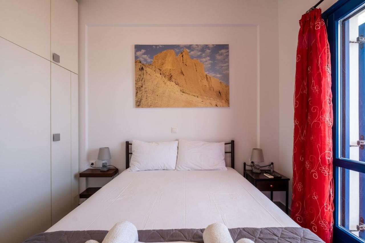 Adelphi Apartments Perissa  Dış mekan fotoğraf