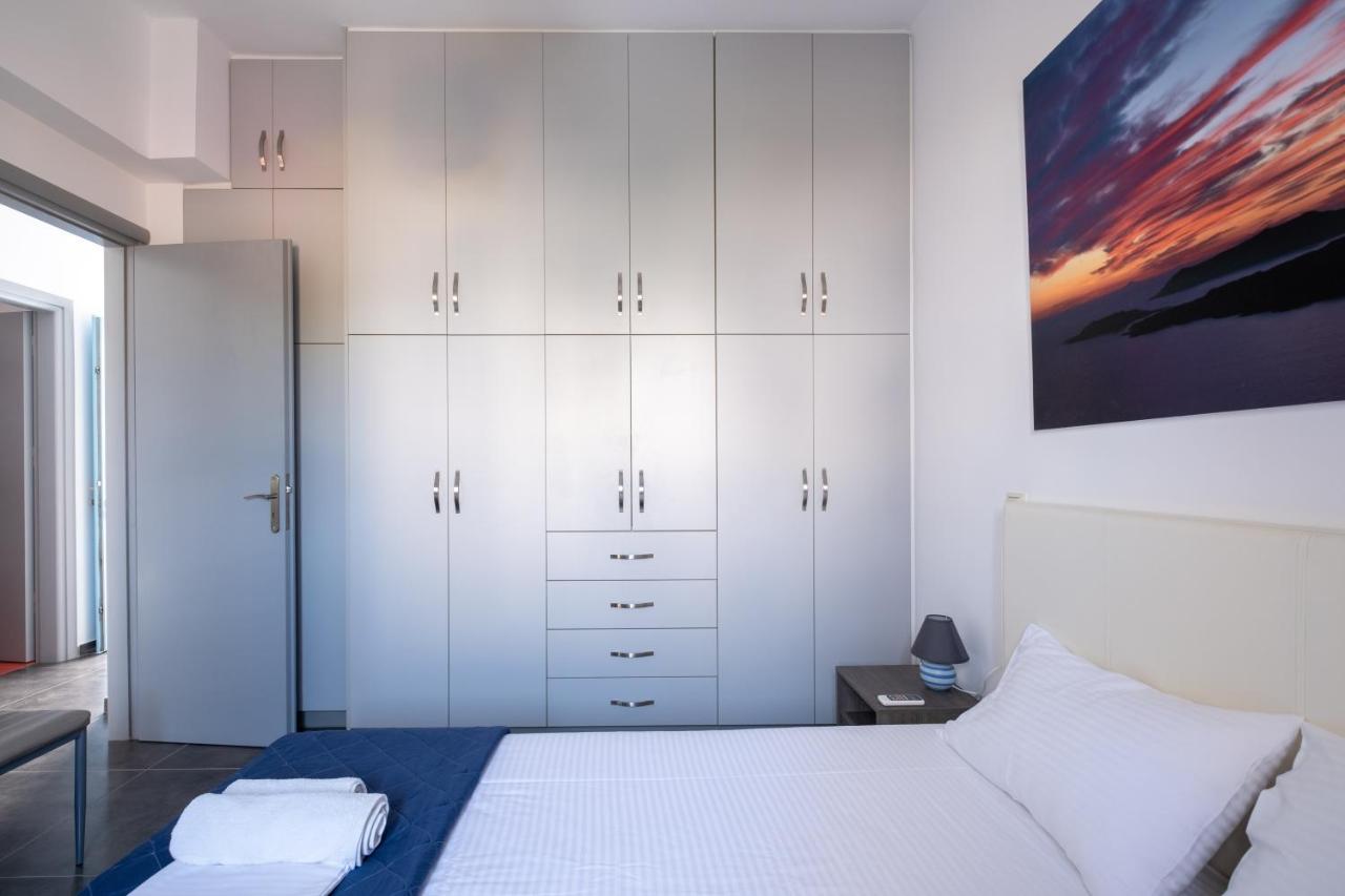 Adelphi Apartments Perissa  Dış mekan fotoğraf